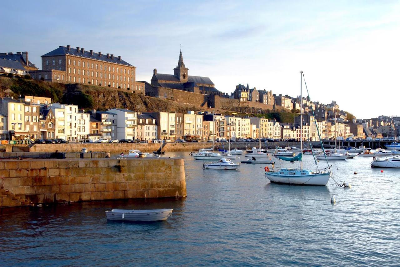 Appartement Villa Chausey, Vue Sur Le Port Гранвил Екстериор снимка